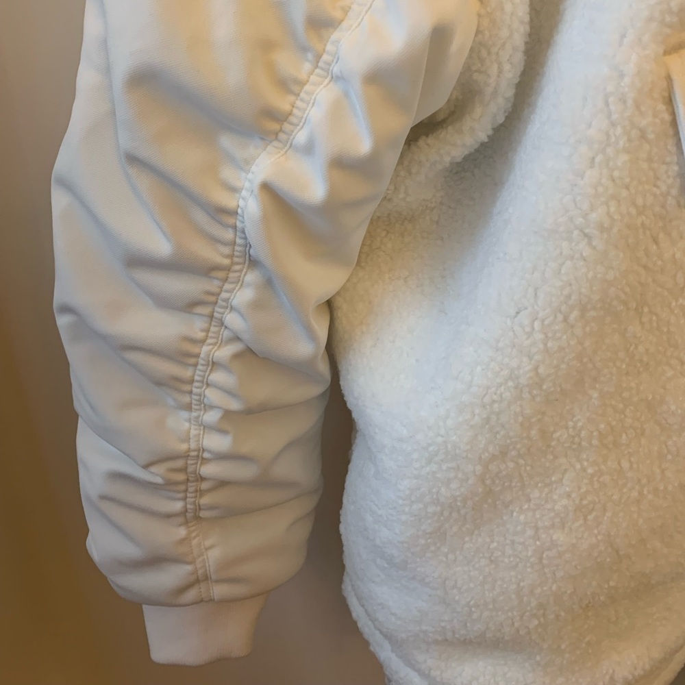 Brand New with tags Adidas x Ivy Park Originals heavy coat. - Picture 2 of 10